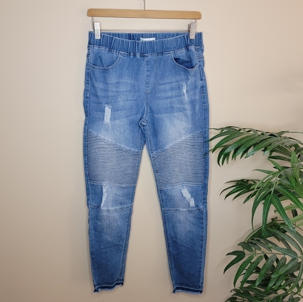 Grace & Lace Elastic Pull-On Waist Skinny Moto Jeans with Distressing Medium